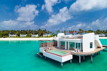 Deluxe Water Villa With Pool
