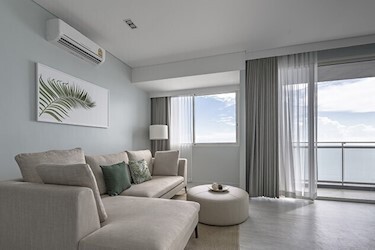 3 Bedrooms Sky Ocean View