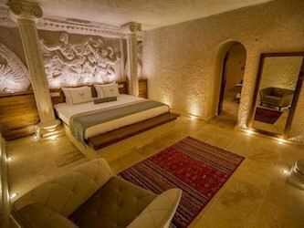 Imperial Cave Suite