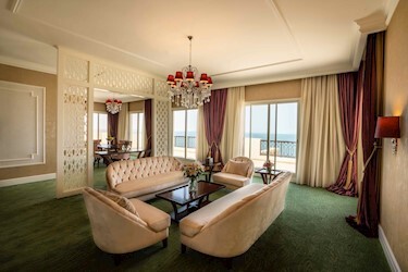 Three Bedroom King Suite Sea View