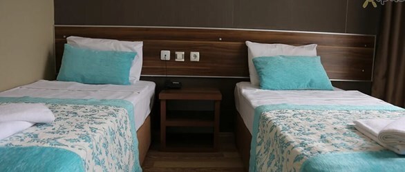 Large Room Sea Side View with Bunkbed