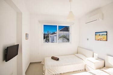 3 Bedroom House with Private Pool