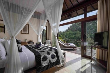 Kayon Valley Pool Villas
