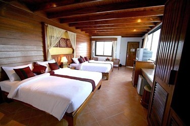 Grand Superior Room