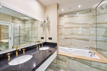 Familes-Couples Diamond Room