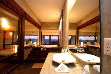 Deluxe Ocean View with Balcony