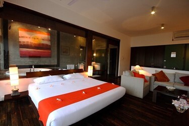Deluxe Ocean View with Balcony