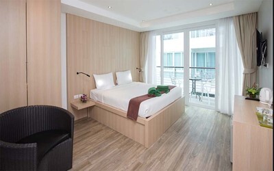 Standard Pool View Room