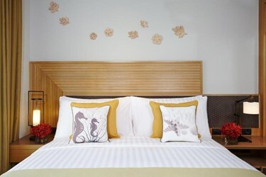 1 Bedroom Ocean Suite