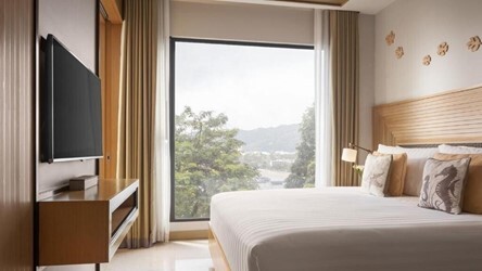 1 Bedroom Ocean Suite