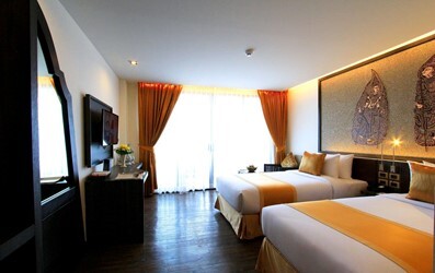Deluxe Pool Access Room
