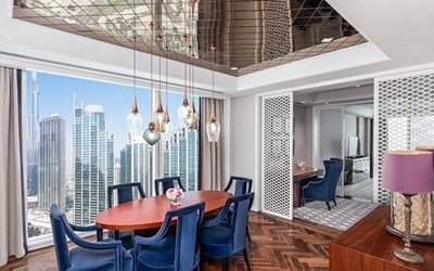 Luxury Burj View Suite