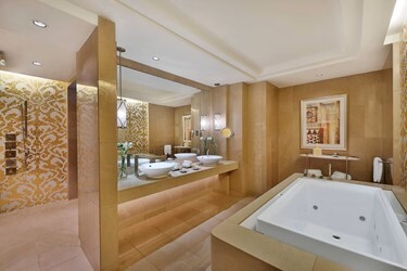 Royal Suite