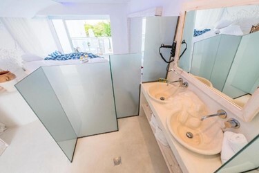 Suite With Private Pool