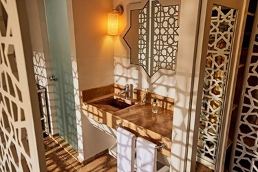 Bungalow Room