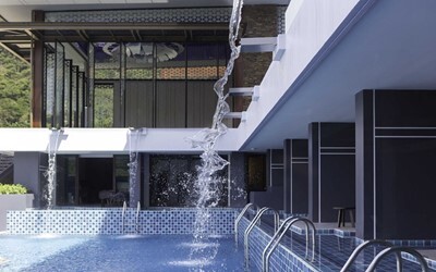 Pool Access Room