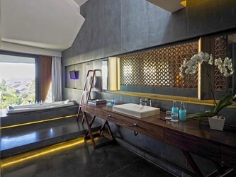 Club Suite
