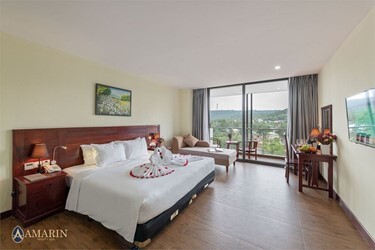 Deluxe Hill View