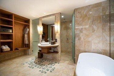 Suite room