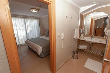 Family Suite Side Sea View