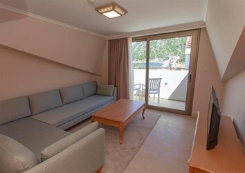 Family Suite Side Sea View