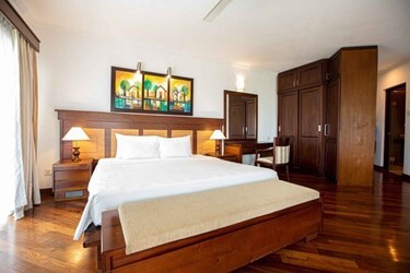 Sea View Suite
