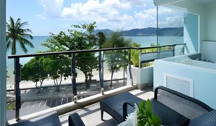One Bedroom Deluxe Suite Seaview