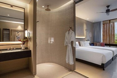 Deluxe Sea View Room