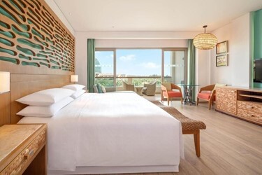 Coconut Grove Sea View King