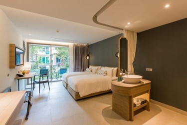  Deluxe Room