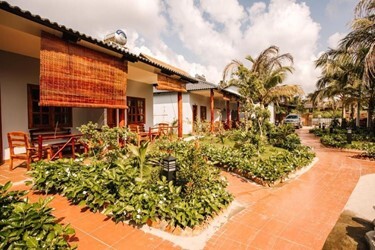 Deluxe Family Room Garden View