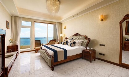 Royal Suite