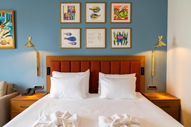 Deluxe Large Room