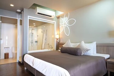 Deluxe Beachfront Bungalow