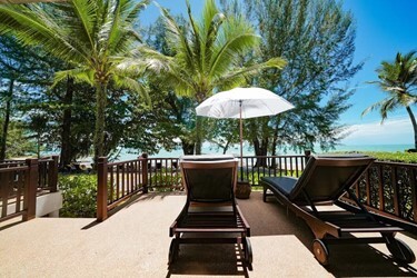 Deluxe Beachfront Bungalow