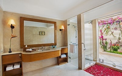 Superior Deluxe Suite