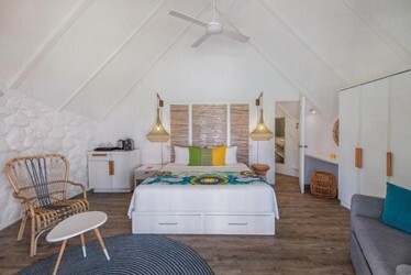 Deluxe Beach Family Pavilion