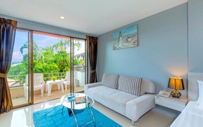 Grand Deluxe or Twin Room