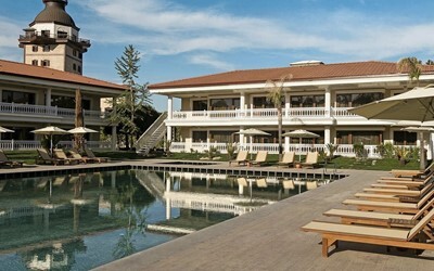 Lake House