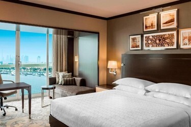 Deluxe Room Creek View