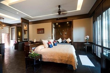 Beachfront Pool Villa