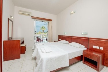 Economy Room
