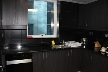 Deluxe Queen One Bedroom Apartment
