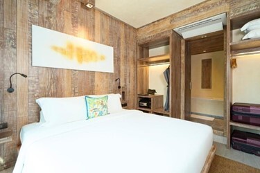 1-bedroom City View Suite