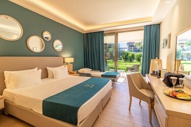 Double Room Deluxe with Garden View