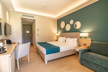 Double Room Deluxe with Garden View