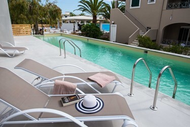 Junior Suite with River Pool