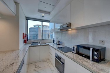 1 Bedroom Deluxe Apartment (King Bed)