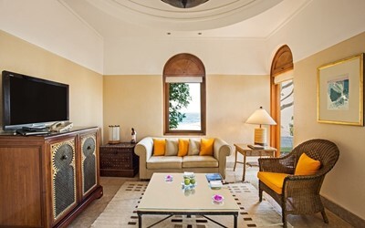 Deluxe Suite