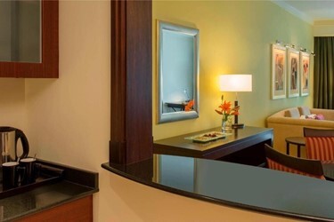 Le Royal Room Guest room 1 King or 2 Twins